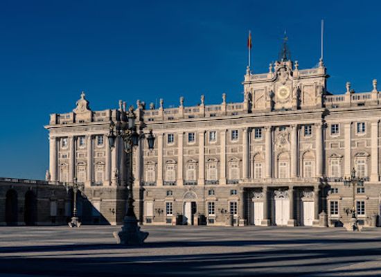 spain/madrid/chueca/landmark/royal-palace-of-madrid