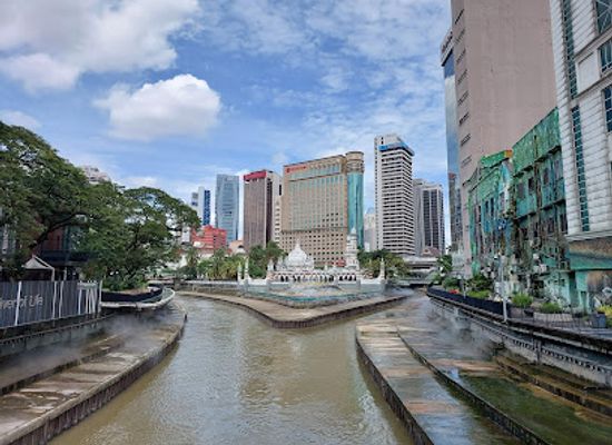 malaysia/kuala-lumpur/landmark/kolam-biru
