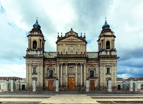 guatemala/guatemala-city/landmark/catedral-metropolitana-de-santiago-de-guatemala
