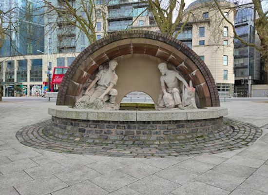 united-kingdom/bristol/landmark/king-george-v-memorial-fountain