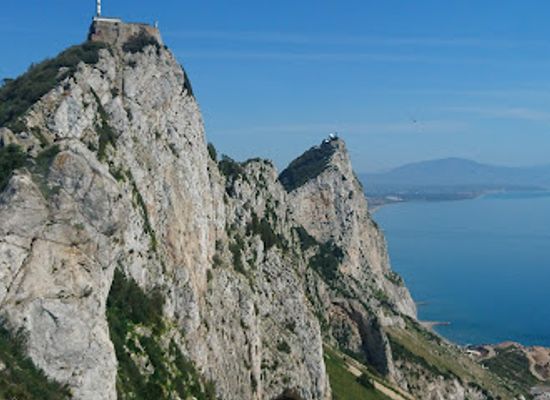 gibraltar/western-beach/landmark/gibraltar-cable-car