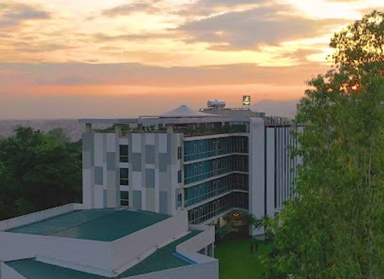 nepal/chitwan-valley/landmark/siraichuli-hotel