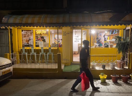 india/darjeeling/landmark/the-yellow-box
