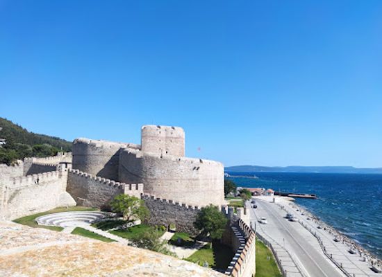 turkiye/canakkale/landmark/sergant-yahya-martyrs-cemetery-and-memorial