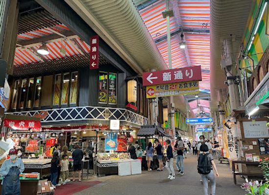 japan/kanazawa/omicho-market/landmark/omicho-market