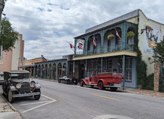 florida/pensacola/landmark/seville-quarter