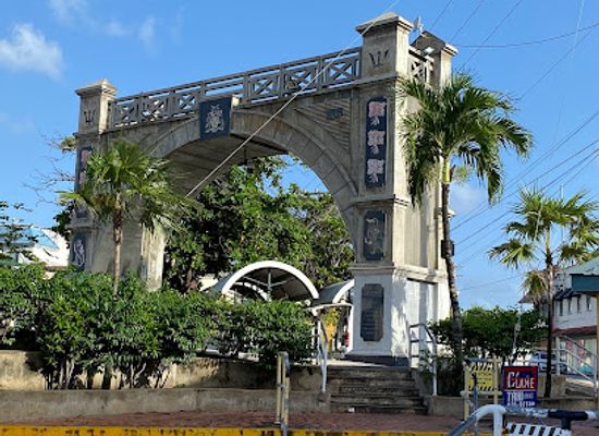 barbados/saint-michael/landmark/independence-arch