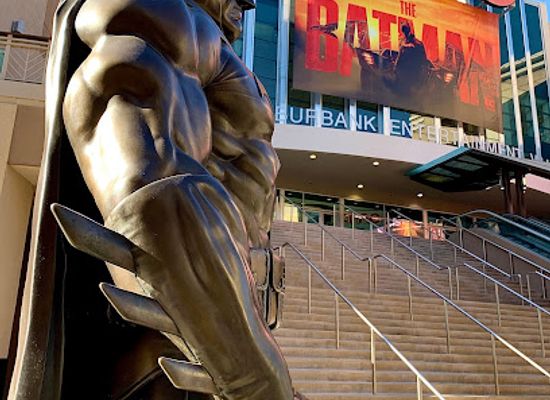 california/burbank/landmark/batman-hush-statue