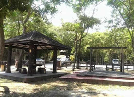 brunei/jerudong-park-playground/landmark/jerudong-beach