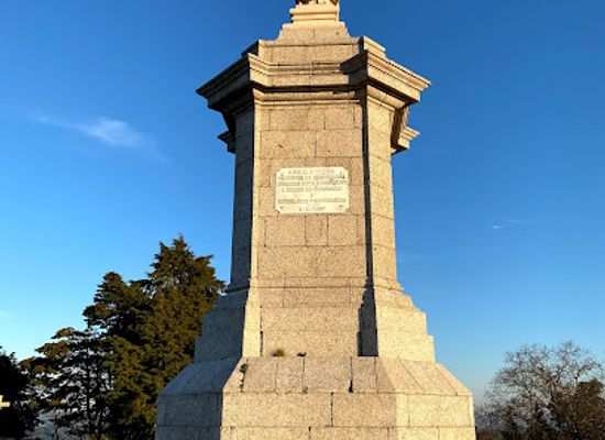 portugal/guimaraes/landmark/pius-ix-penha