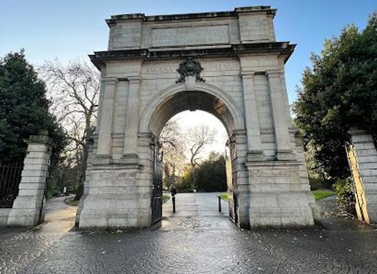 ireland/county-dublin/landmark/fusiliers-arch