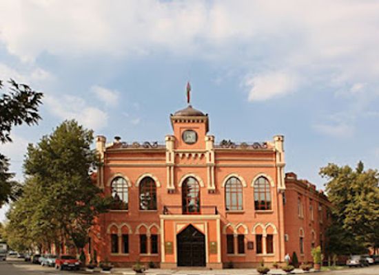 azerbaijan/ganja/landmark/azerbaijan-state-agrarian-university-main-corpus-bash-bina