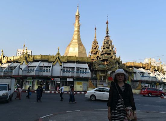 myanmar-burma/central-myanmar/landmark/old-tourist-burma-building