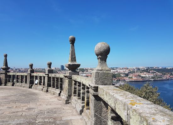 portugal/beira-alta/landmark/miradouro-da-serra-do-pilar