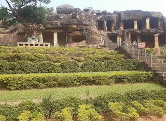 india/bhubaneswar/landmark/khandagiri-caves-entry-gate