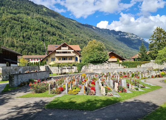 switzerland/interlaken/landmark/schlossfriedhof-interlaken