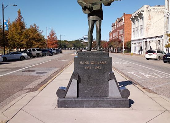 alabama/montgomery/eastbrook/landmark/the-hank-williams-museum