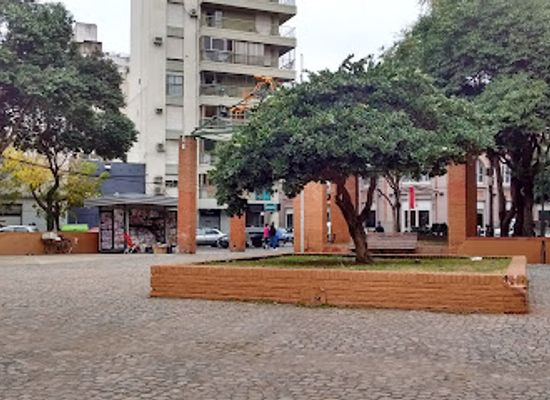 argentina/rosario/landmark/plaza-de-la-cooperation