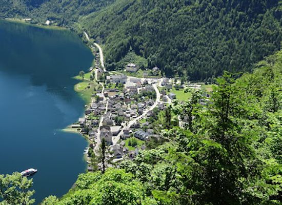 austria/hallstatt/landmark/aussichtsbrucke