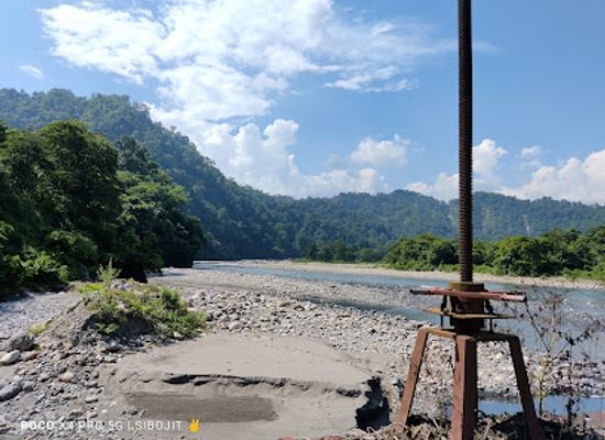 bhutan/samdrup-jongkhar-district/landmark/indo-bhutan-border
