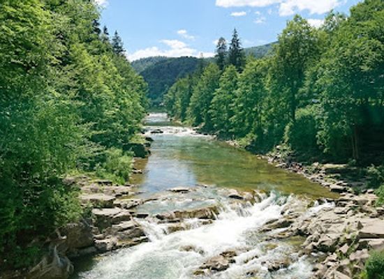 ukraine/bukovel/landmark/waterfall-probiy