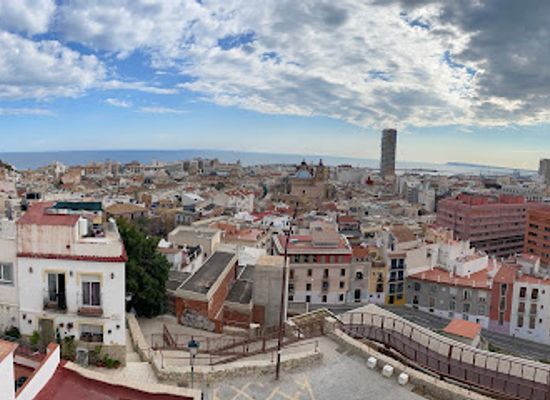 spain/alicante/casco-antiguo/landmark/mirador-de-la-santa-cruz