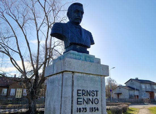 estonia/laane-viru-county/landmark/ernst-enno-monument
