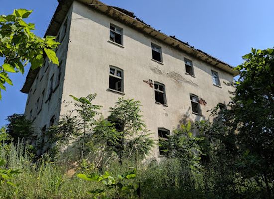 bulgaria/danubian-plain/landmark/abandoned-building