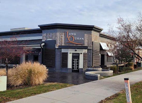 idaho/meridian/landmark/land-ocean-restaurant-meridian