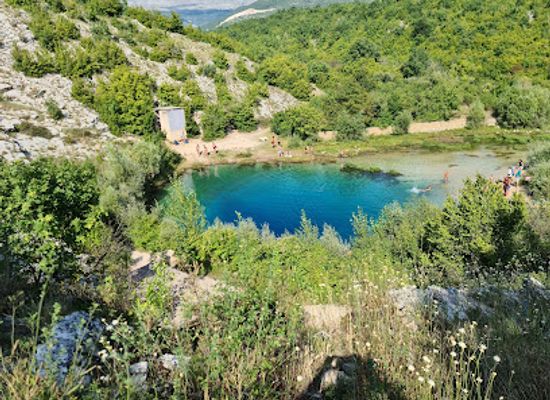 croatia/cetina-river-canyon/landmark/eye-of-kroatien