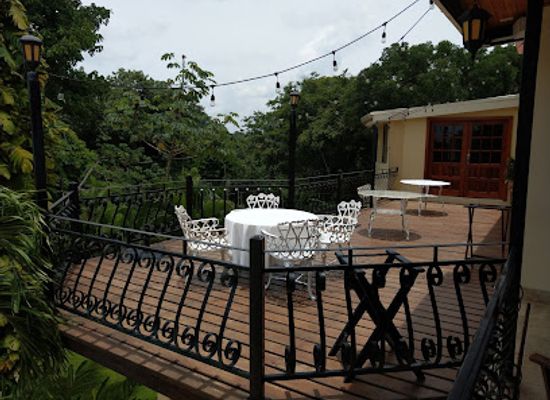 belize/san-ignacio/landmark/running-w-restaurant