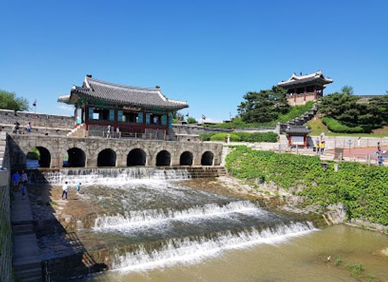 south-korea/gyeonggi-province/landmark/suwon-hwaseong-fortress