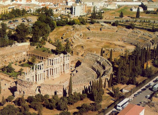 spain/extremadura/landmark/teatro-romano-de-merida