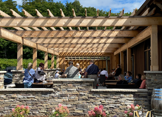 michigan/petoskey/landmark/mackinaw-trail-winery-brewery-petoskey
