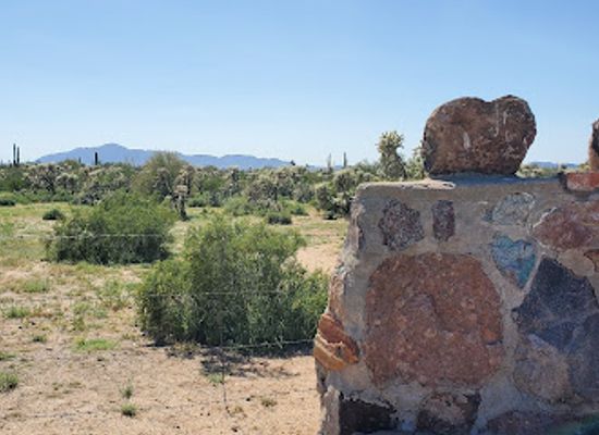 arizona/santa-catalina-mountains/landmark/tom-mix-memorial