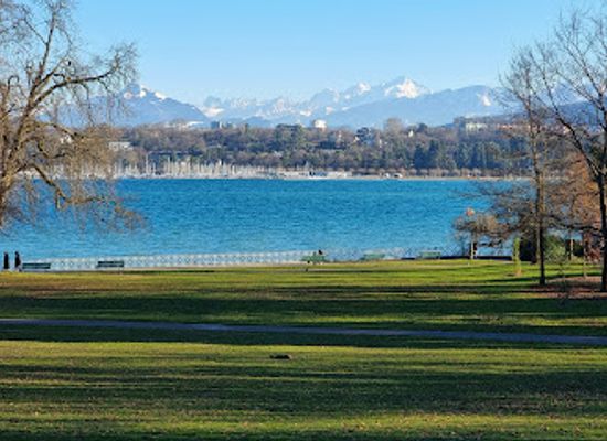 switzerland/lake-geneva-region/landmark/parc-de-la-perle-du-lac