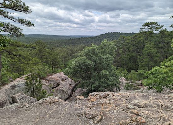 oklahoma/kiamichi-country/landmark/robbers-cave-state-park