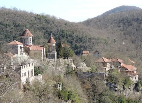 georgia/khevi/landmark/motsameta-monastery