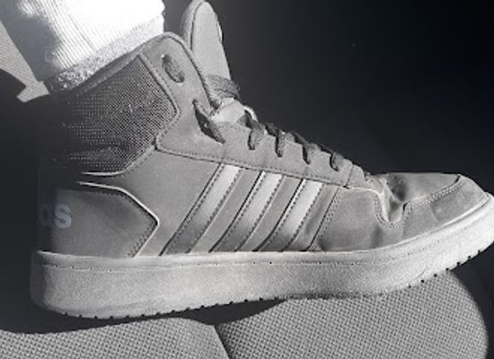 kansas/salina/landmark/famous-footwear