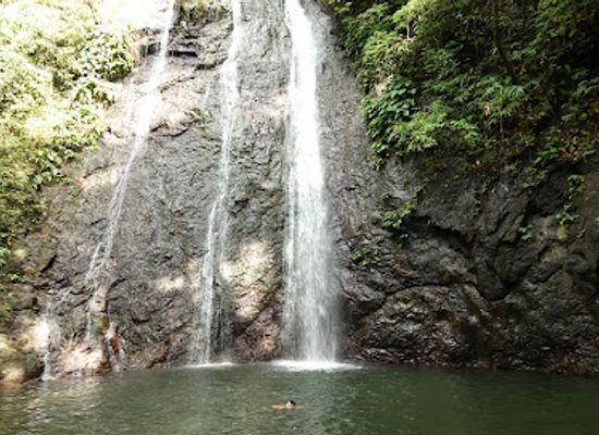 philippines/western-visayas/landmark/bugtong-bato-falls