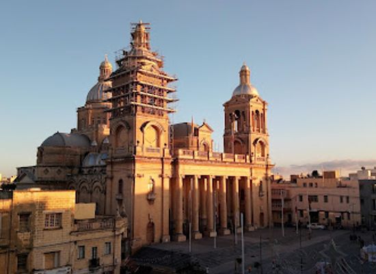 malta/paola/landmark/main-street-shopping-complex-paola