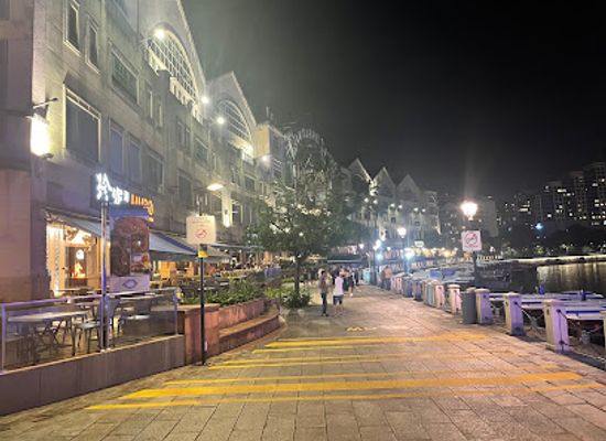 singapore/clarke-quay/landmark/oche-clarke-quay-singapore