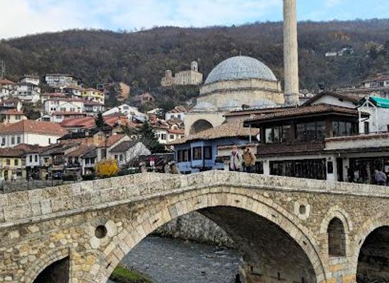 kosovo/gjakova/landmark/stone-bridge