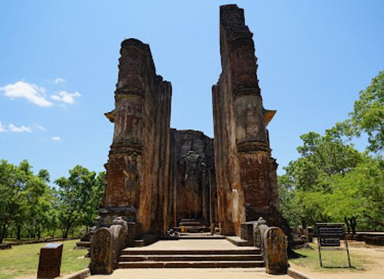 sri-lanka/cultural-triangle/landmark/uththararamaya-gal-vihara