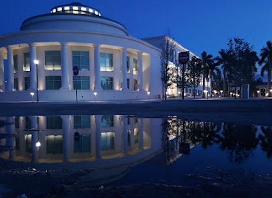 florida/homestead/landmark/city-of-homestead-government-center