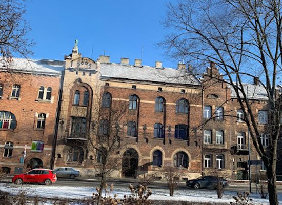 poland/krakow/landmark/muwi-stained-glass-workshop-and-museum