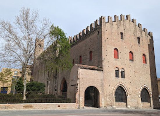 italy/rimini/landmark/palazzo-del-podesta