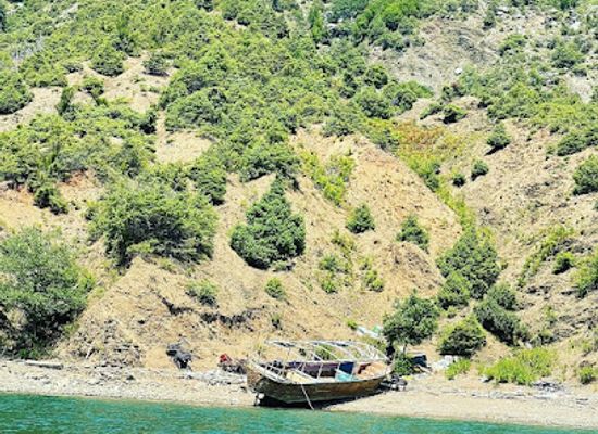 albania/lura-lakes/landmark/skanderbeg-square