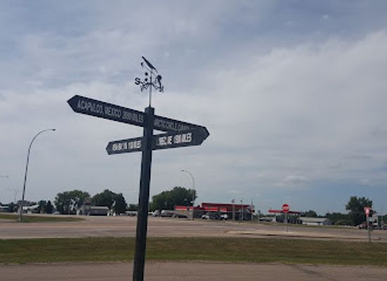 north-dakota/drift-prairie/landmark/prairie-village-museum