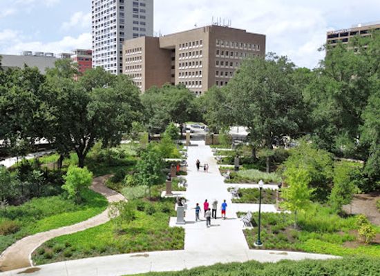 texas/houston/museum-district/landmark/hawkins-sculpture-walk